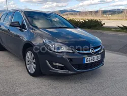 Gris / plata Usado 2014 Opel Astra Sportive Familiar | 6900 € (Precio justo)