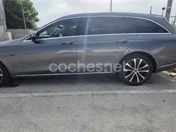 Gris / plata Usado 2020 Mercedes E300 Familiar | 31.000 € (Un poco caro)