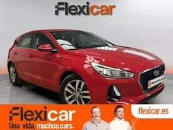 Rojo Usado 2017 Hyundai i30 GO! Berlina | 14.490 € (Precio justo)