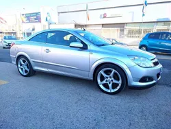 Gris Usado 2008 Opel Astra Cabriolet Cosmo Descapotable | 8200 €