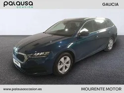 Azul Usado 2021 Skoda Octavia Ambition Familiar | 19.200 € (Precio justo)
