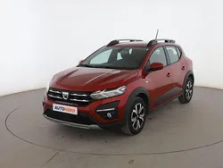 Rojo Usado 2022 Dacia Sandero Comfort Utilitario | 15.199 € (Un poco caro)