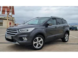 Gris Usado 2018 Ford Kuga Titanium SUV | 17.990 € (Precio justo)