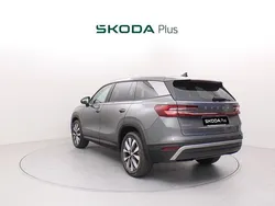 Gris Usado 2024 Skoda Kodiaq Selection SUV | 41.900 € (Caro)