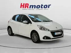 Blanco Usado 2016 Peugeot 208 Style Utilitario | 9390 € (Un poco caro)