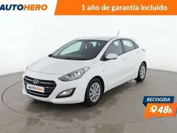 Blanco Usado 2016 Hyundai i30 Berlina | 10.099 € (Precio justo)