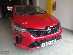 Rojo Usado 2023 Renault Clio V Evolution Berlina | 17.900 € (Precio justo)