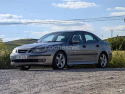 Gris / plata Usado 2004 Saab 9-3 Vector Berlina | 2760 € (Super precio)