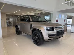 Beige Nuevo 2025 Land Rover Defender SUV | 216.000 €