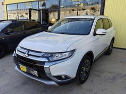 Blanco Usado 2019 Mitsubishi Outlander Motion SUV | 17.900 € (Precio justo)