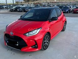 Rojo Usado 2021 Toyota Yaris Hybrid Edition Berlina | 19.500 € (Un poco caro)