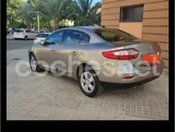 Beige Usado 2010 Renault Fluence Expression Berlina | 4000 €