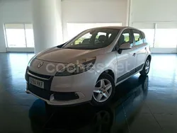Gris / plata Usado 2012 Renault Scénic III Authentique Monovolumen | 5900 € (Precio justo)