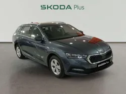 Gris Usado 2020 Skoda Octavia Ambition Familiar | 16.990 € (Precio justo)
