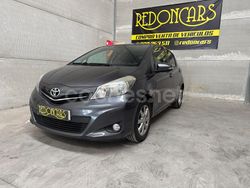 Gris / plata Usado 2012 Toyota Yaris Active Berlina | 6990 € (Precio justo)