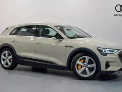 Beige Usado 2019 Audi e-tron Advanced Plus SUV | 45.990 €
