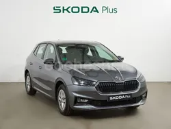Gris Usado 2024 Skoda Fabia Selection Utilitario | 16.900 € (Precio justo)