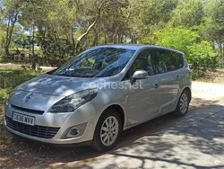 Gris / plata Usado 2011 Renault Scénic III Dynamique Monovolumen | 5100 € (Precio justo)