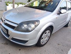 Gris / plata Usado 2005 Opel Astra Enjoy Familiar | 1200 € (Buen precio)
