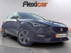 Gris Usado 2023 Seat Leon FR Berlina | 22.990 € (Precio justo)