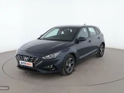 Gris Usado 2021 Hyundai i30 Berlina | 16.399 € (Precio justo)