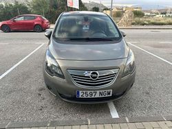 Marrón Usado 2012 Opel Meriva Excellence Monovolumen | 4950 € (Precio justo)