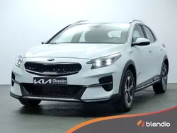 Blanco Usado 2022 Kia XCeed SUV | 29.880 €