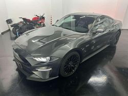 Grisnegro Usado 2019 Ford Mustang GT Fastback Coupe | 44.900 € (Precio justo)