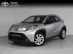Gris / plata Usado 2024 Toyota Aygo Play Utilitario | 15.990 € (Un poco caro)