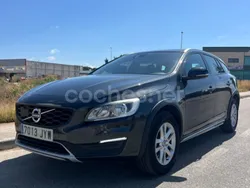 Azul Usado 2017 Volvo V60 CC Familiar | 12.999 €