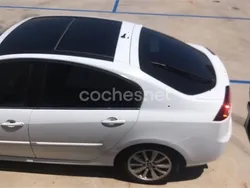 Blanco Usado 2011 Renault Laguna III Bose Edition Berlina | 5500 € (Precio justo)