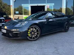 Porsche Panamera 4