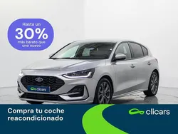 Blanco Usado 2023 Ford Focus ST-Line X Berlina | 20.490 € (Precio justo)