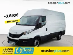 Blanco Usado 2023 Iveco Daily Berlina | 33.990 € (Precio justo)