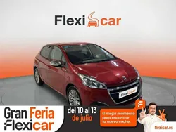 Rojo Usado 2017 Peugeot 208 Access Utilitario | 8190 € (Precio justo)