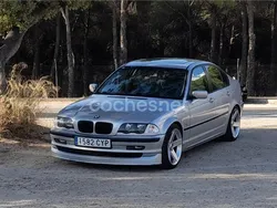 Gris / plata Usado 2000 BMW 323 Berlina | 5000 €