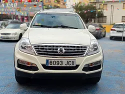 Blanco Usado 2015 Ssangyong Rexton SUV | 11.900 €