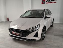 Gris Nuevo 2025 Hyundai i20 | 18.700 € (Precio justo)