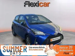 Azul Usado 2017 Toyota Yaris Active Berlina | 13.790 € (Un poco caro)