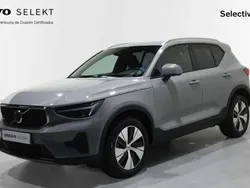 Gris Nuevo 2024 Volvo XC40 Core SUV | 38.500 € (Precio justo)