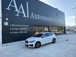 Blanco Usado 2021 BMW 116 Comfort Edition Utilitario | 15.490 € (Buen precio)