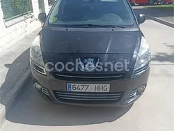 Negro Usado 2011 Peugeot 5008 Premium Monovolumen | 6000 € (Precio justo)