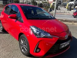 Rojo Usado 2018 Toyota Yaris Hybrid Advance Berlina | 13.990 € (Precio justo)