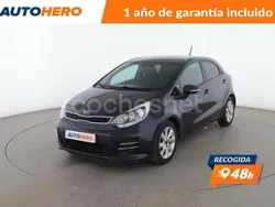 Gris Usado 2016 Kia Rio Berlina | 9299 € (Precio justo)