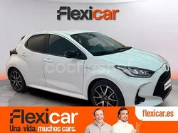 Blanco Usado 2021 Toyota Yaris Hybrid Active Berlina | 17.470 € (Precio justo)