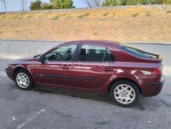 Granate Usado 2004 Renault Laguna II Dynamique Berlina | 650 € (Precio justo)