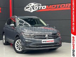 Gris / plata Usado 2021 VW Tiguan Life SUV | 22.500 € (Super precio)
