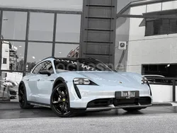 Eléctrico Usado 2022 Porsche Taycan Turbo Cross Turismo Berlina | 109.900 €
