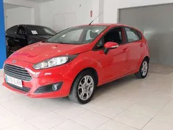 Rojo Usado 2013 Ford Fiesta Trend Utilitario | 6900 € (Precio justo)