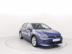 Azul Nuevo 2025 VW Golf VIII Match Berlina | 38.990 € (Caro)